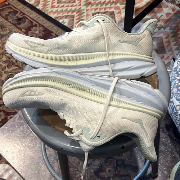Hoka Clifton 9 - used - men’s 10.5 - 279 miles run on them - Picture 5 of 14